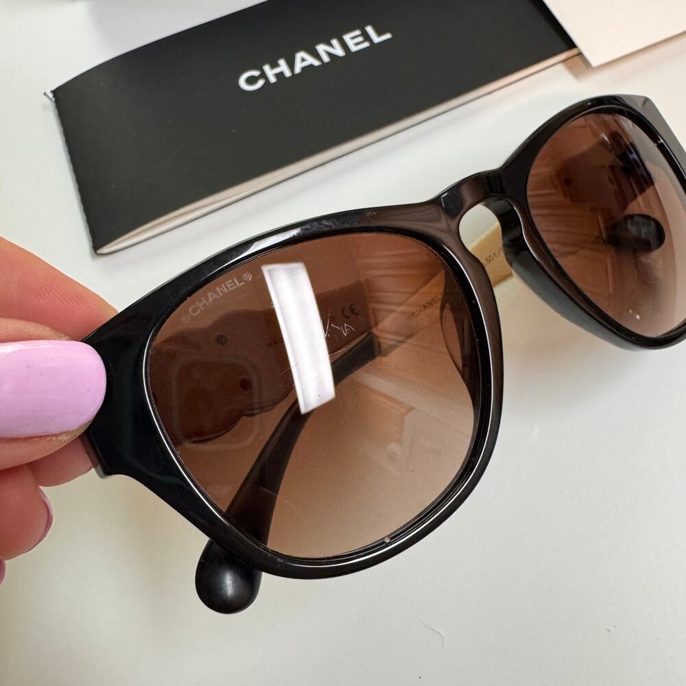 CHANEL 5455QA C501 S5 Sunglasses Cream Leather CC Interlocking Chain Black USED - Picture 6 of 12